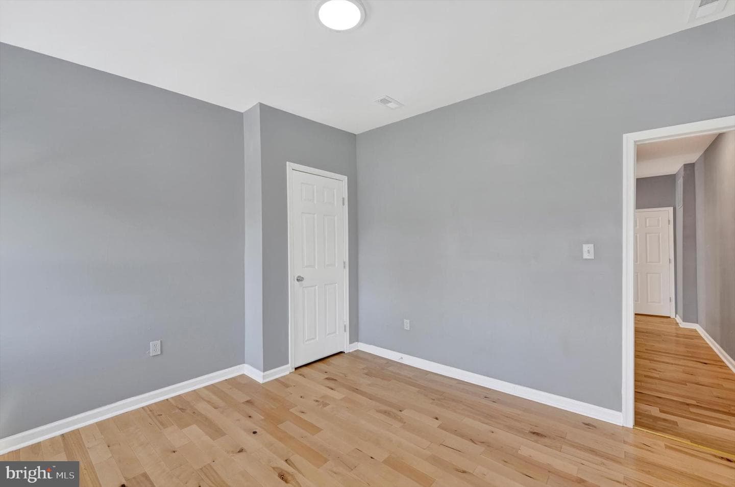 327 E 24th Street photo 16