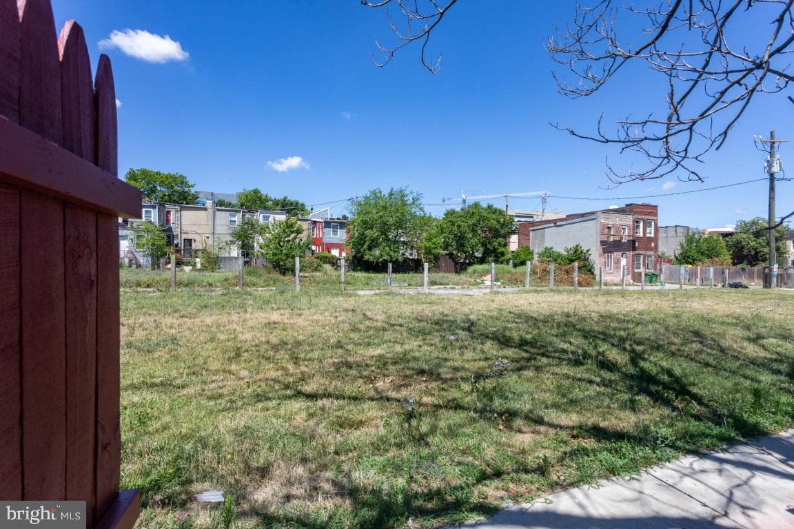408 N Collington Avenue photo 26