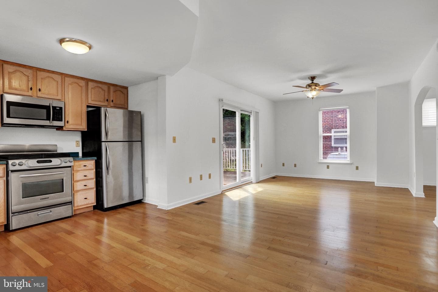 6405 Birchwood Avenue photo 16