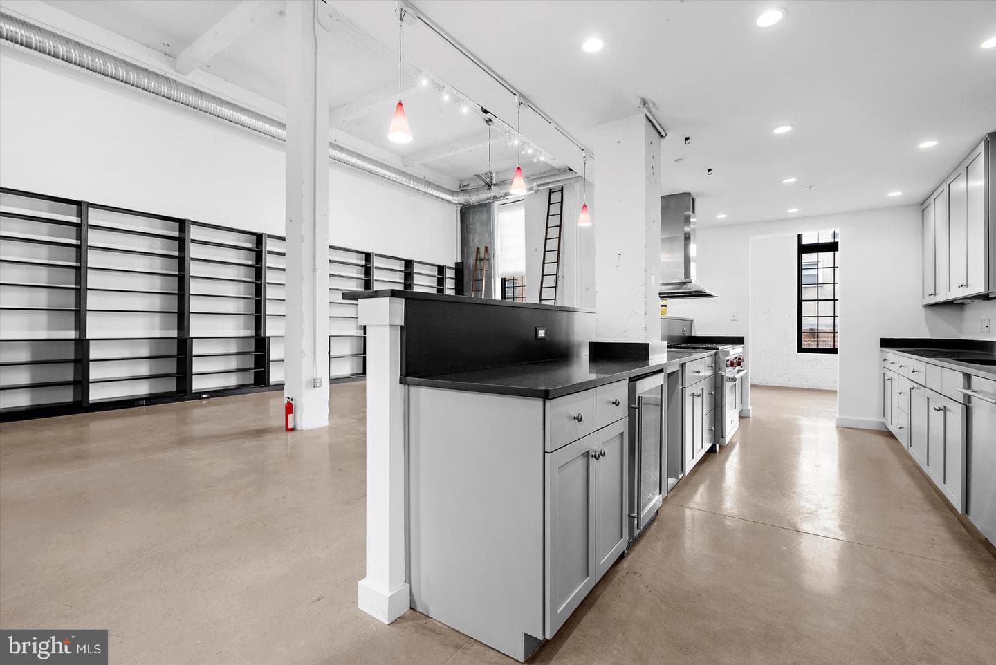 1220 Bank Street #303 photo 14