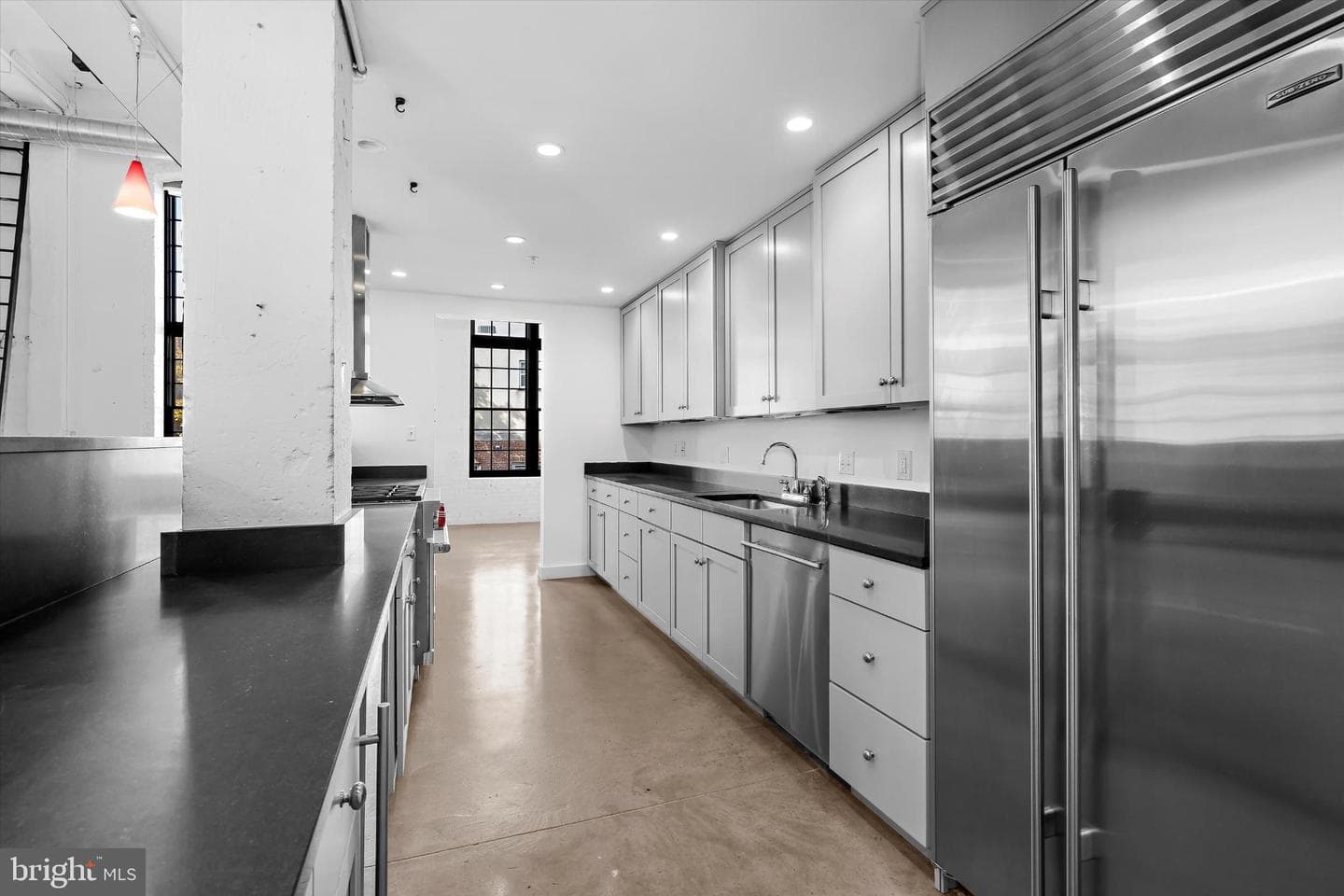 1220 Bank Street #303 photo 18
