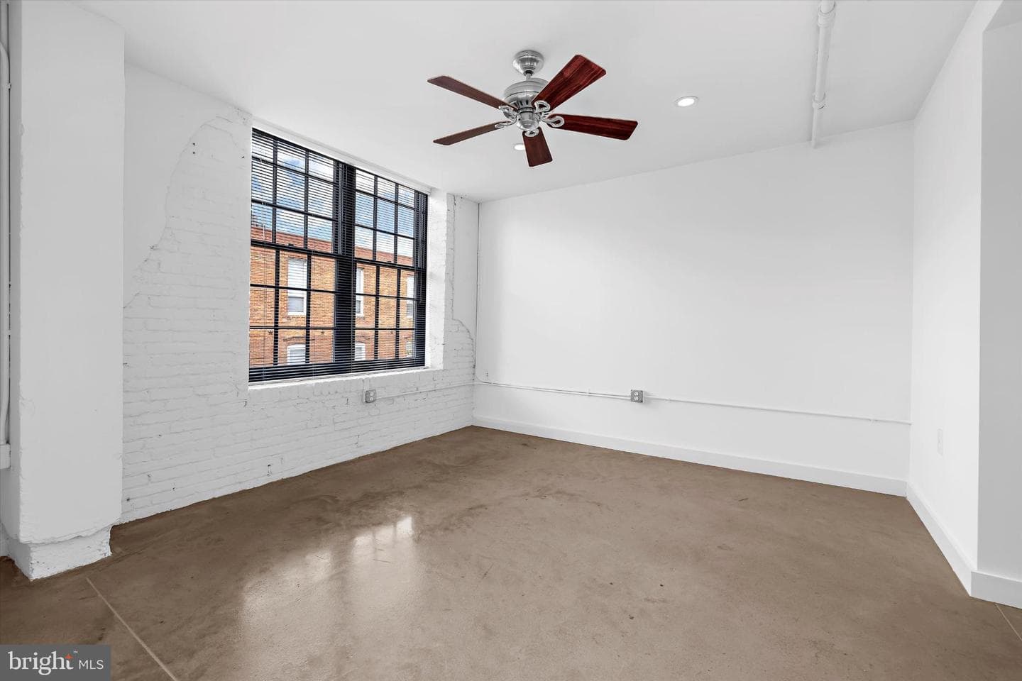 1220 Bank Street #303 photo 21