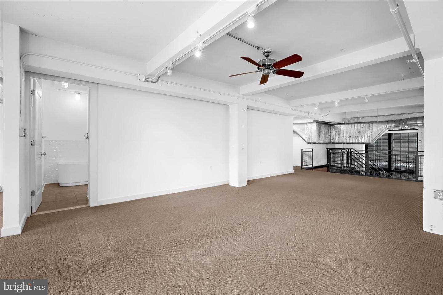 1220 Bank Street #303 photo 30