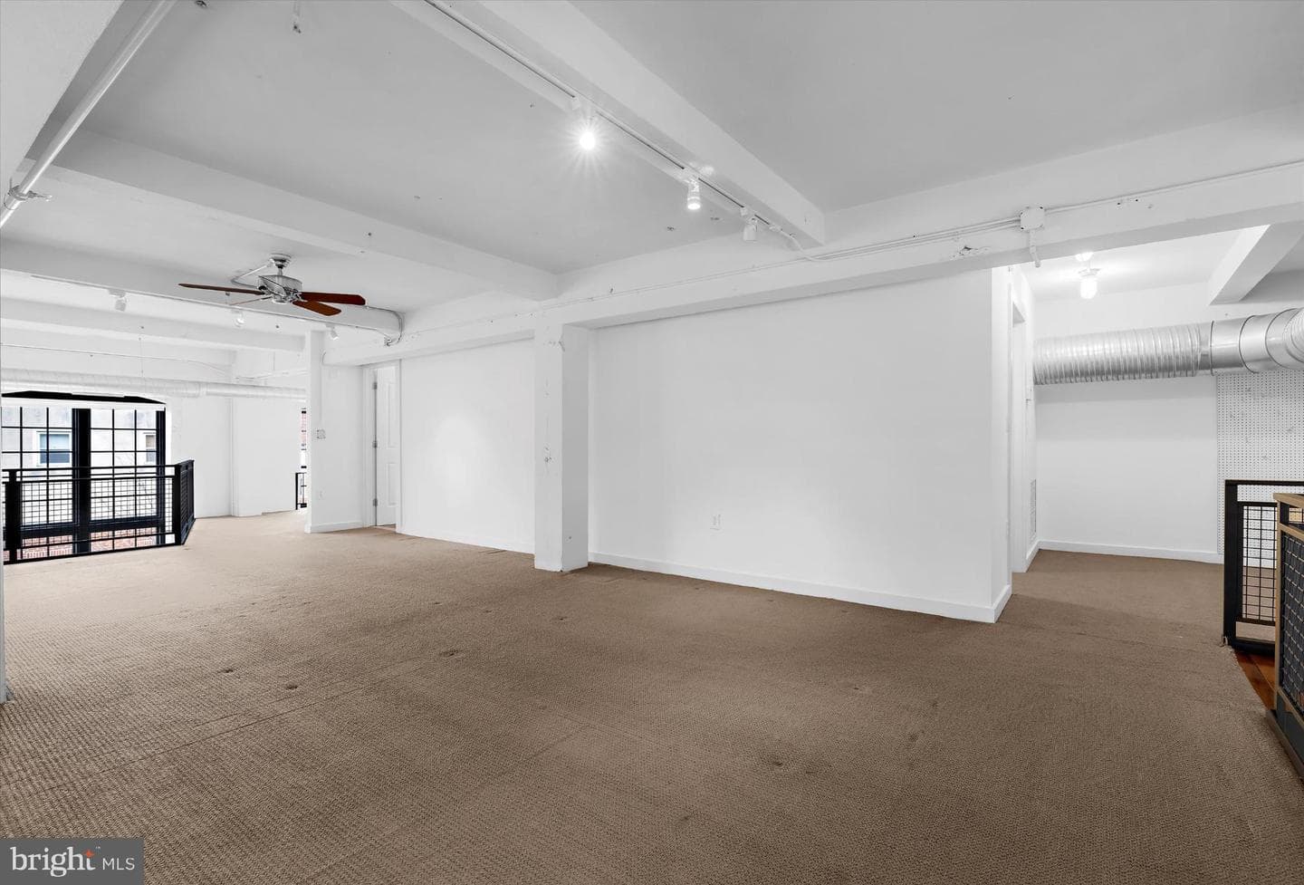 1220 Bank Street #303 photo 37