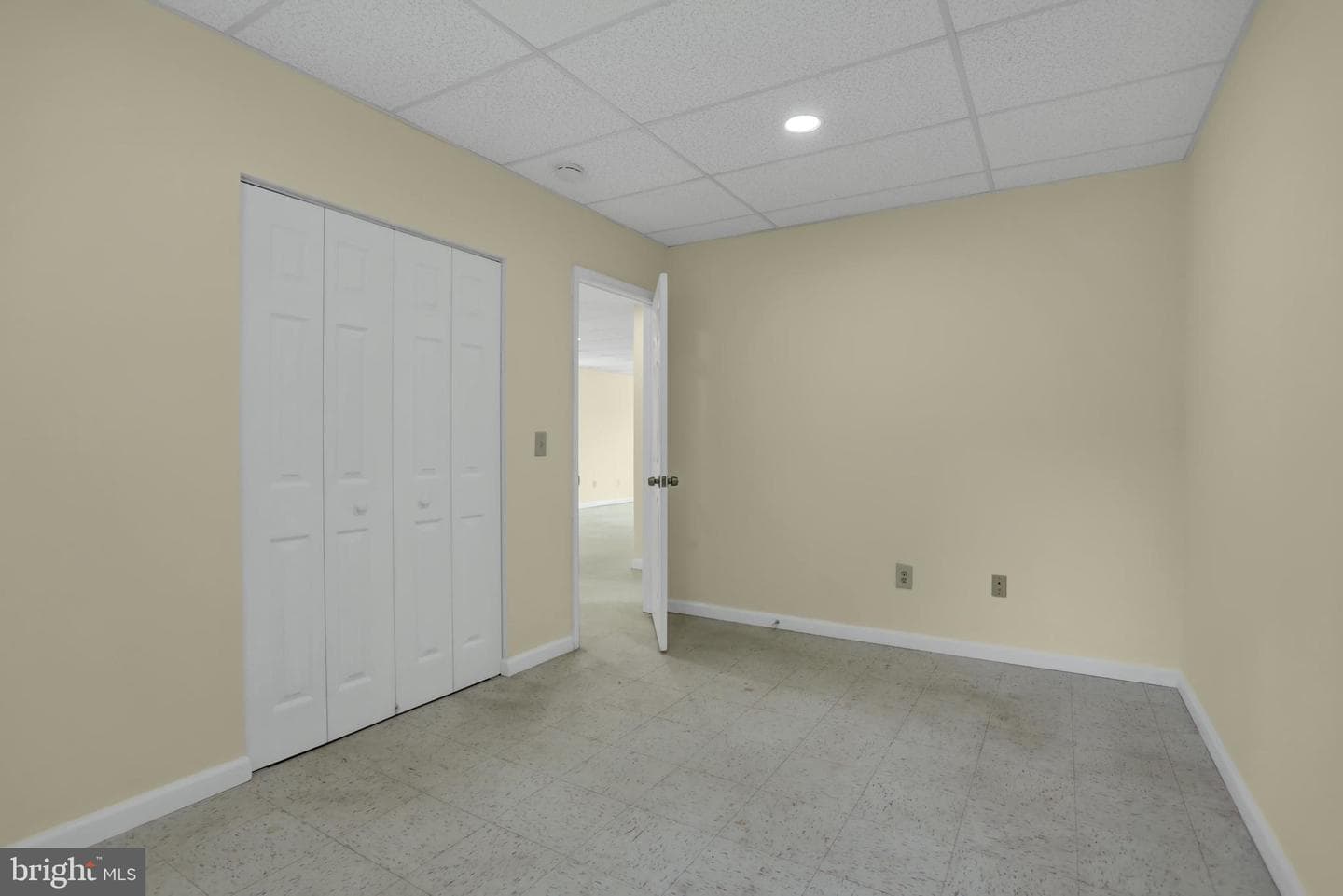 5916 Sefton Avenue photo 34