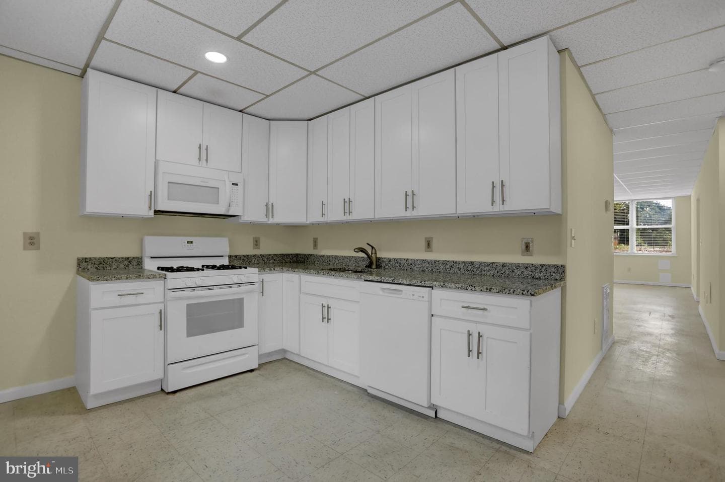 5916 Sefton Avenue photo 35