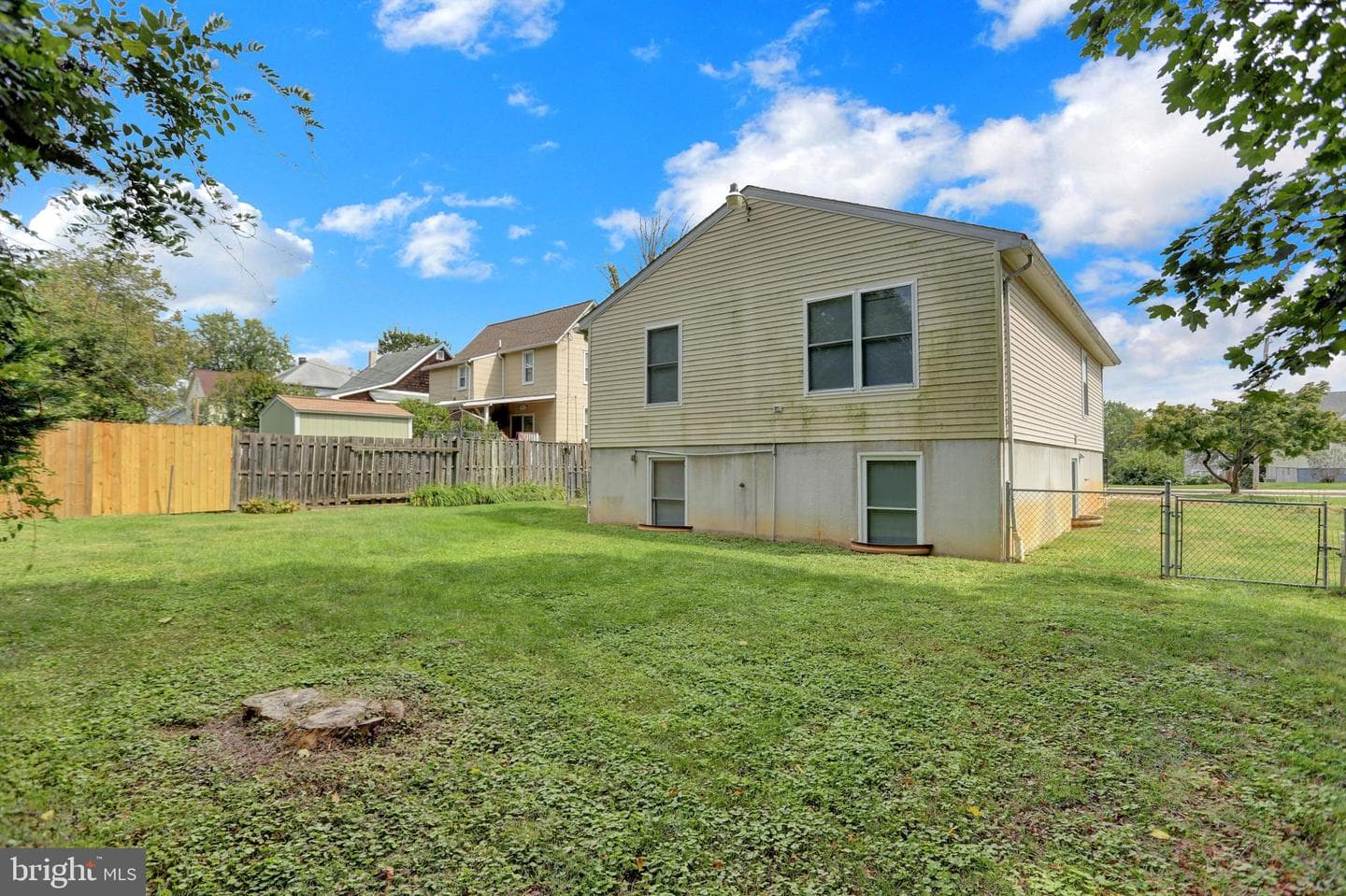 5916 Sefton Avenue photo 43