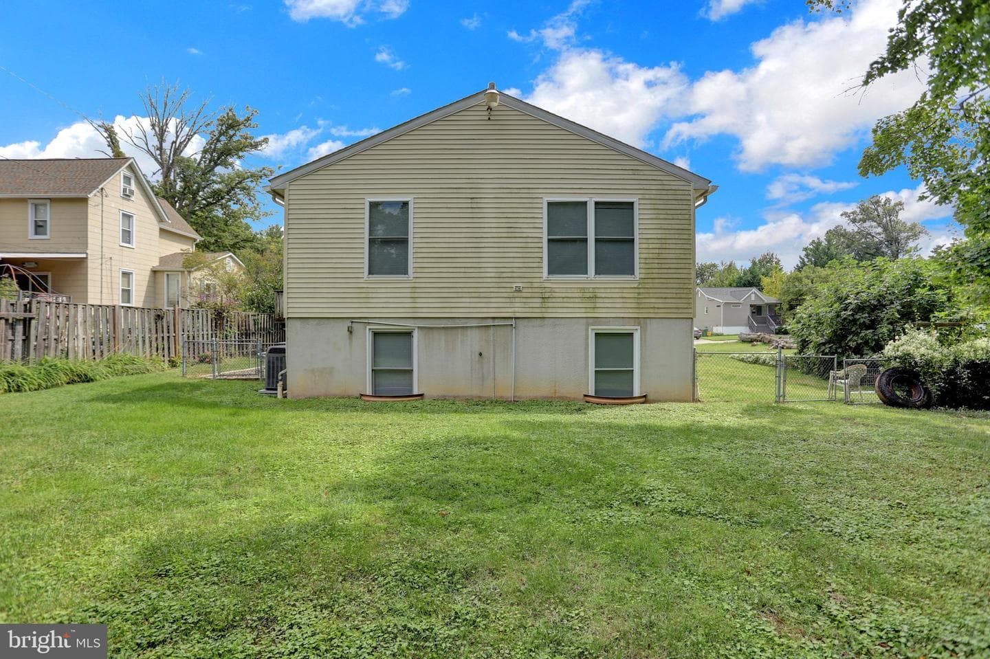 5916 Sefton Avenue photo 44