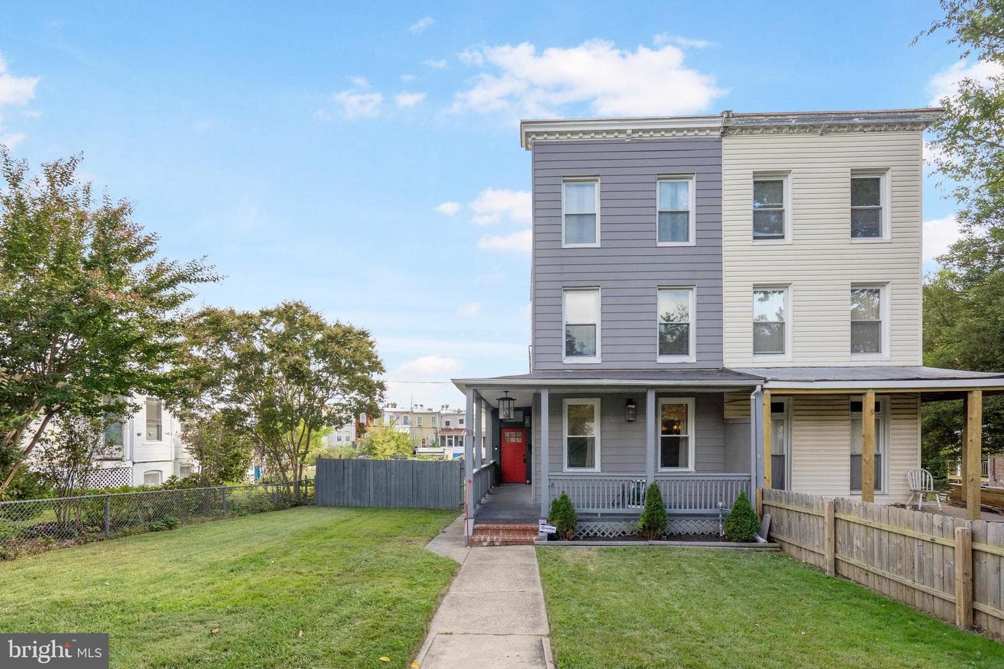 31 S Augusta Avenue photo 2