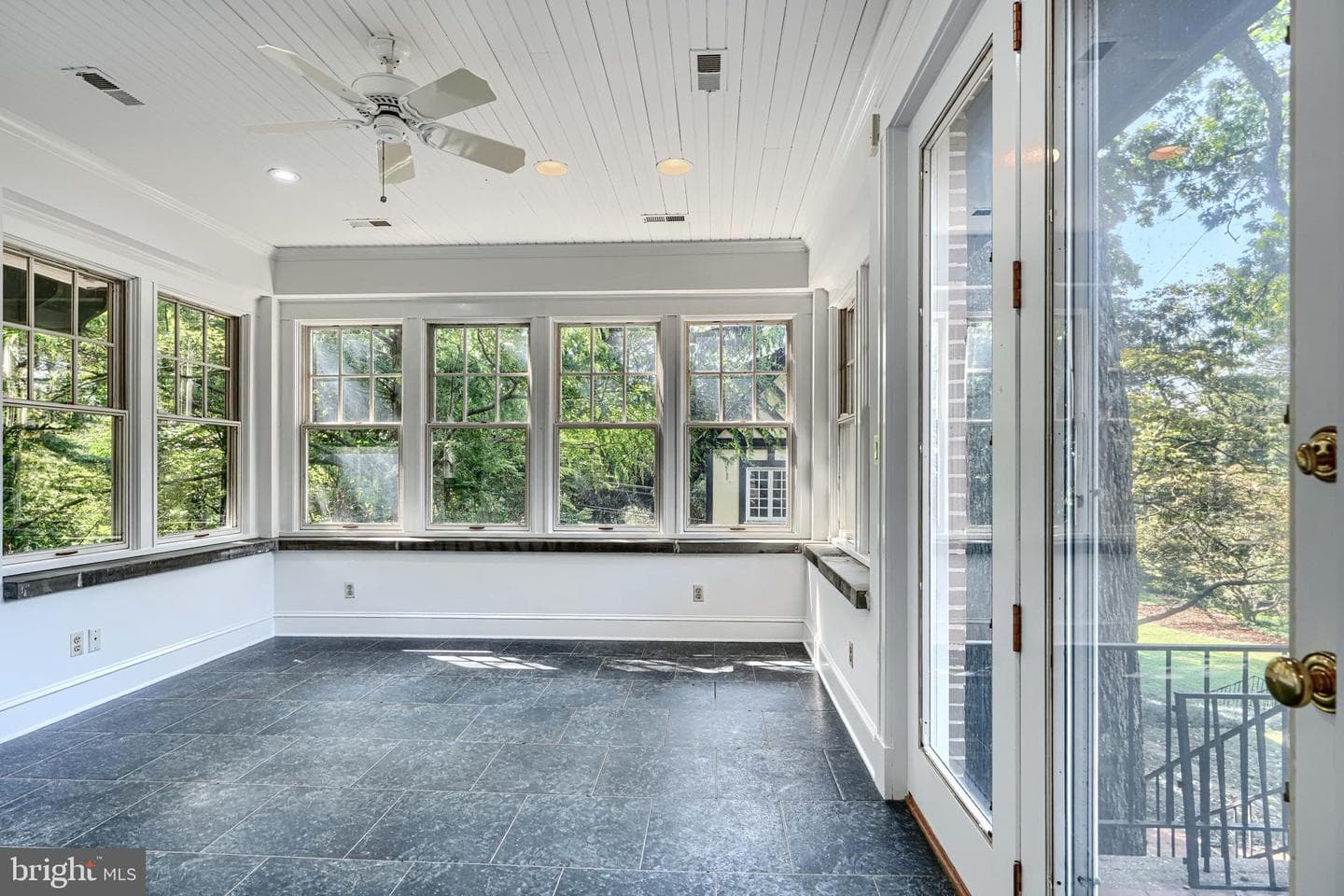 210 Ridgewood Road photo 19