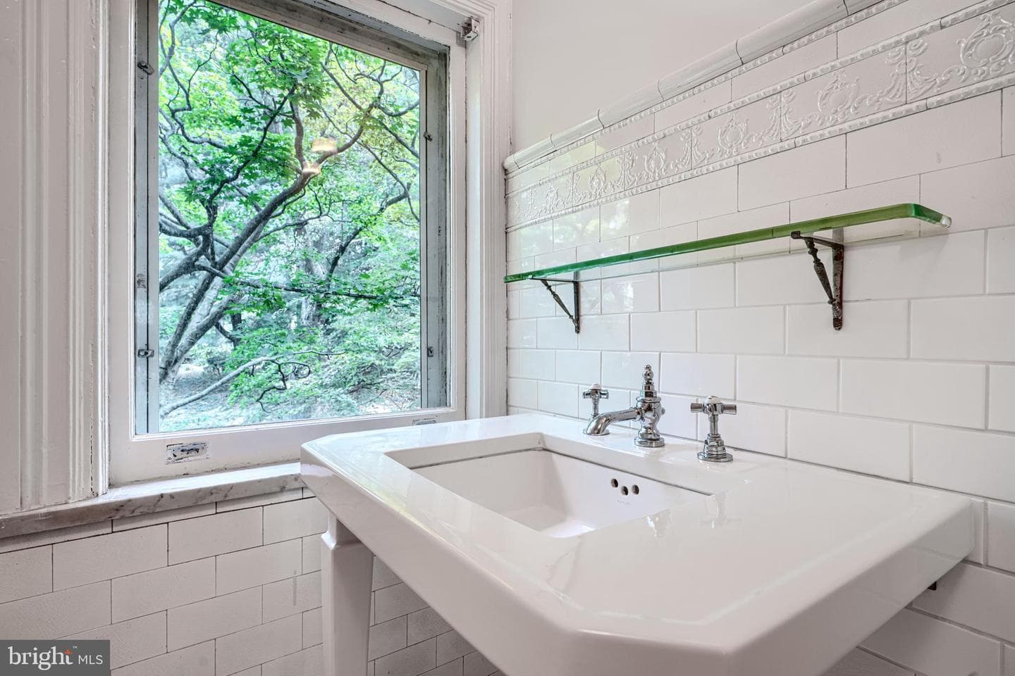 210 Ridgewood Road photo 38