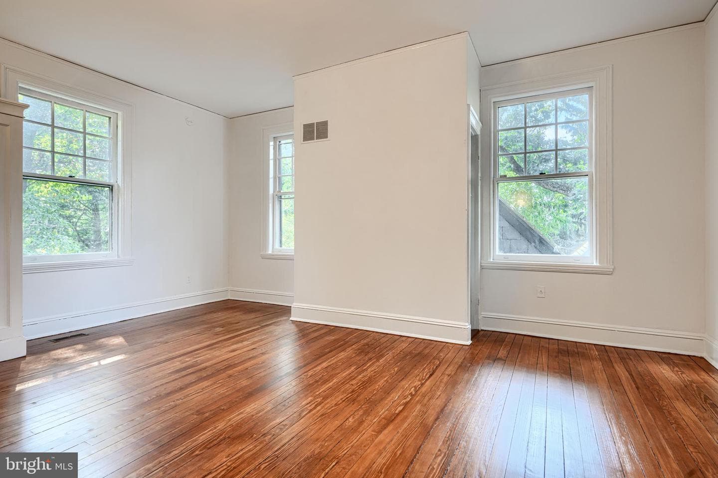 210 Ridgewood Road photo 40