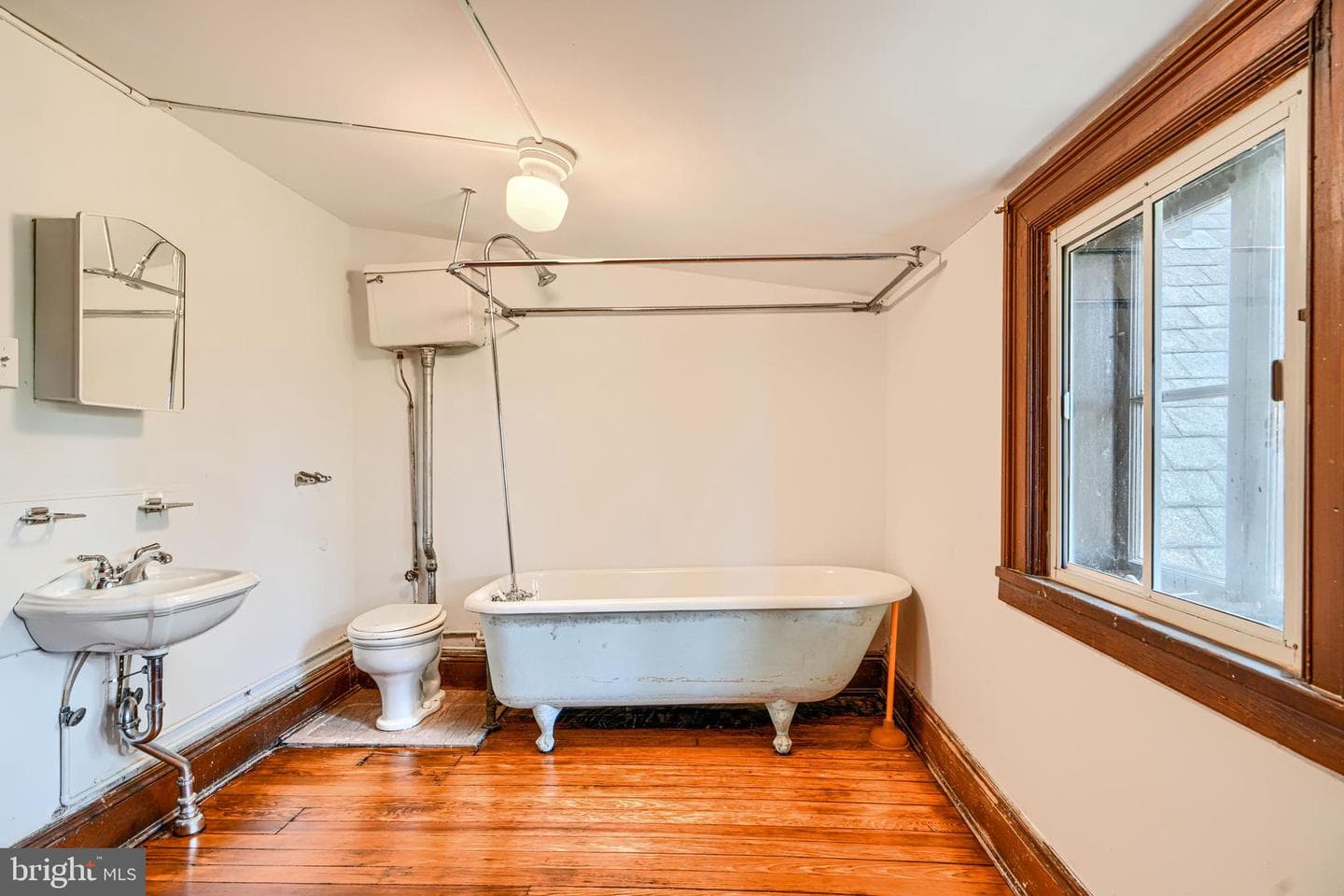 210 Ridgewood Road photo 50