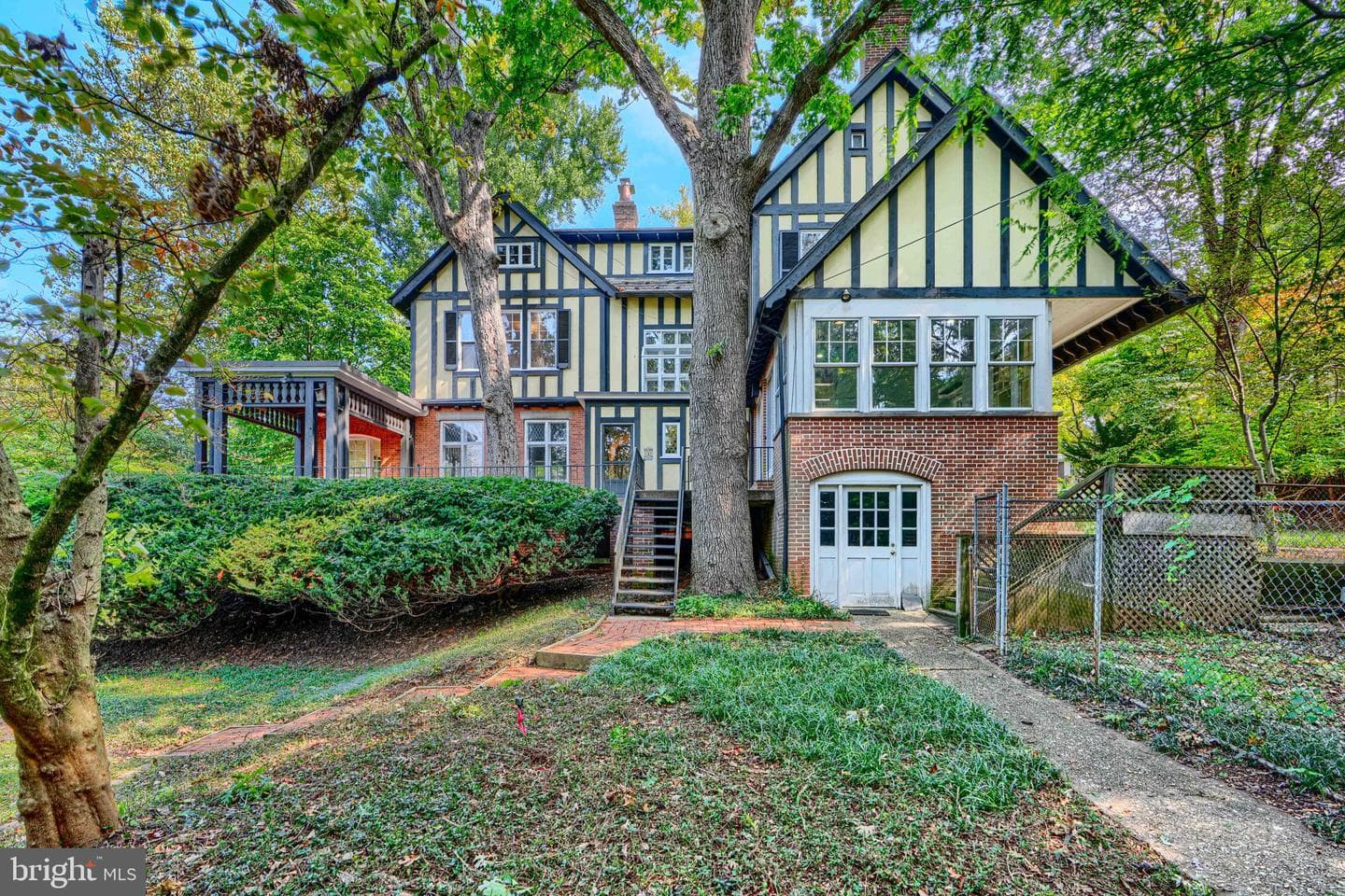 210 Ridgewood Road photo 57