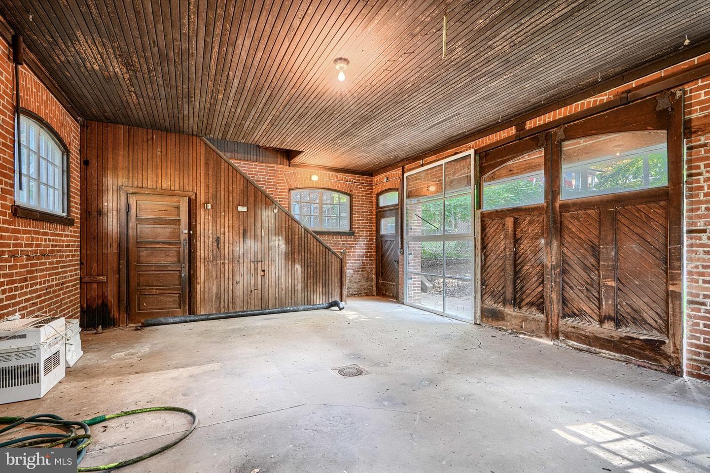 210 Ridgewood Road photo 71