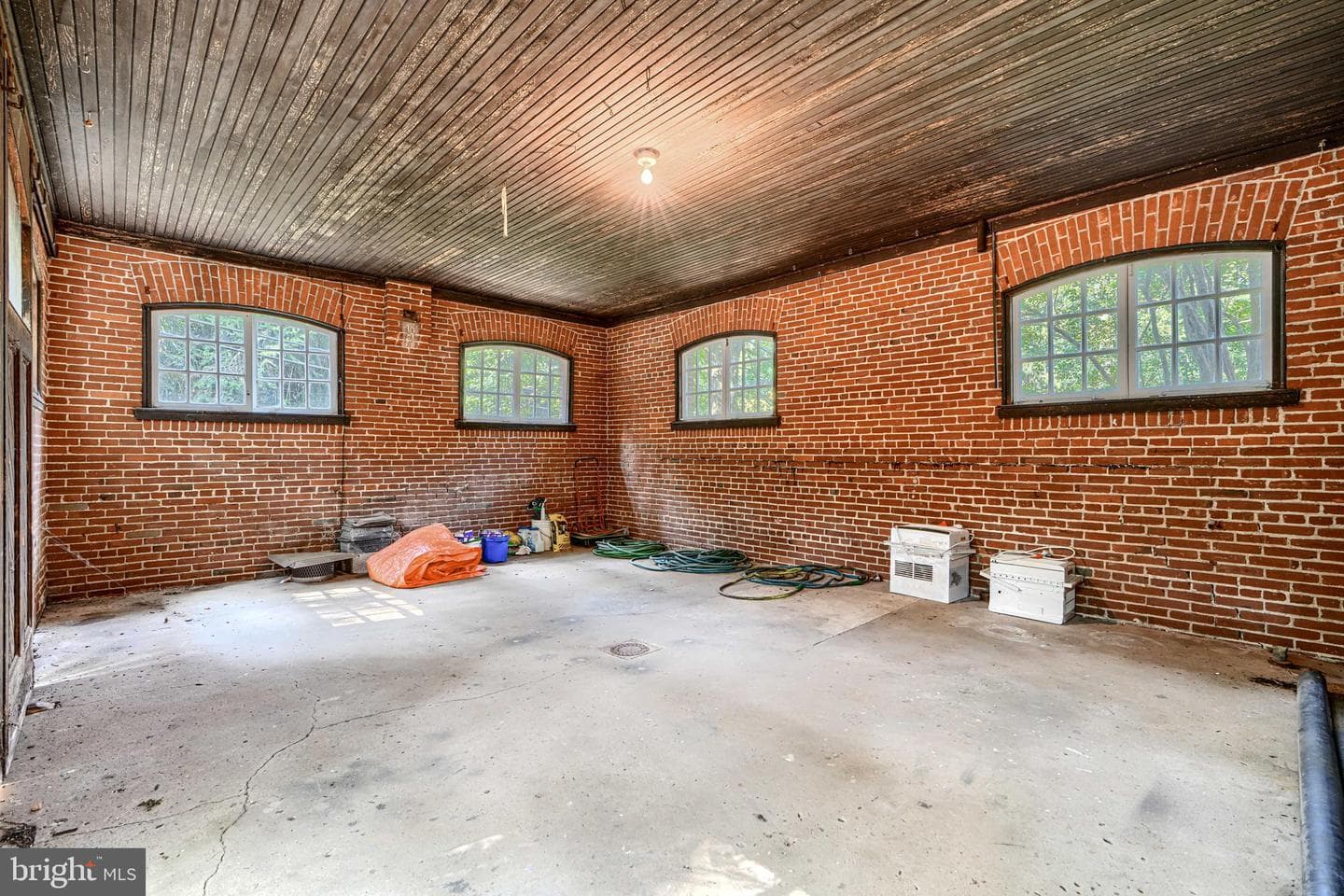 210 Ridgewood Road photo 72