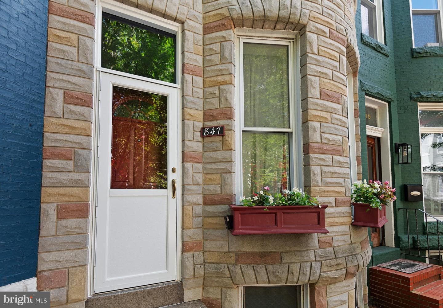847 W 35th Street photo 30