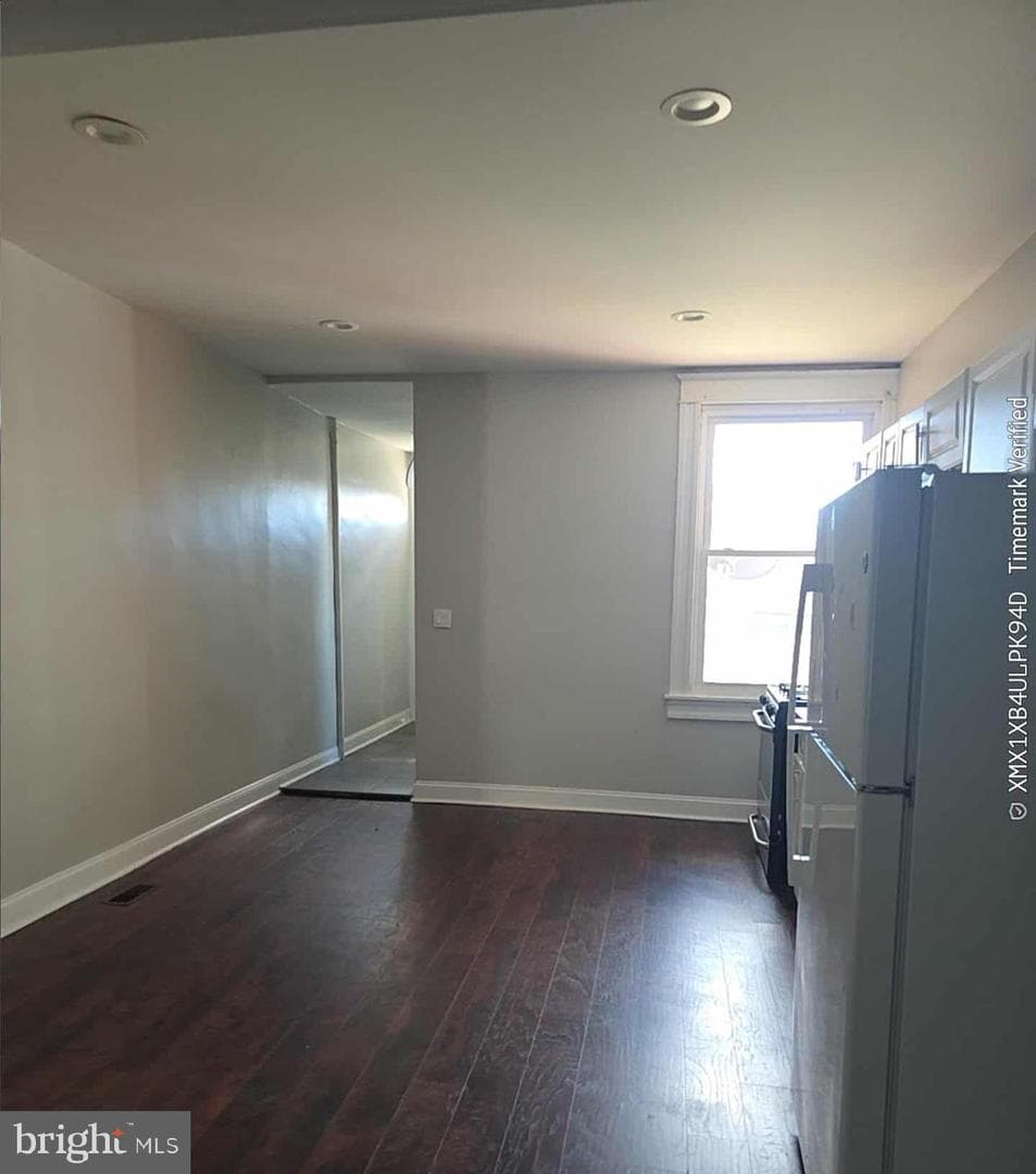 1713 E 30th Street photo 6