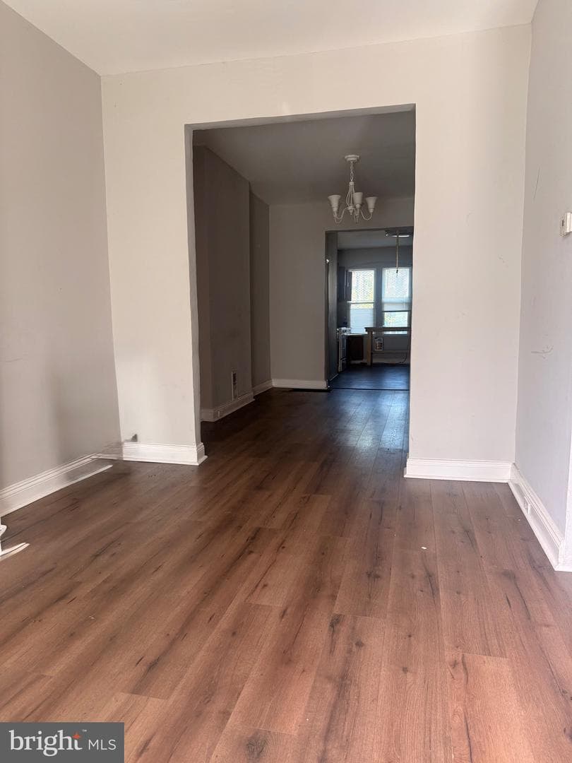 2110 Penrose Avenue photo 3