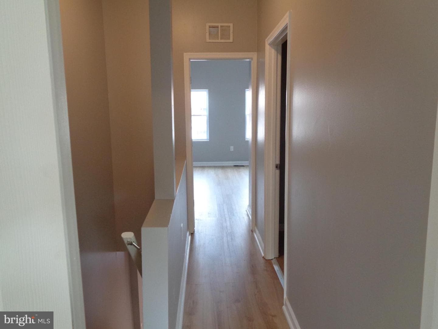 412 N Robinson Street photo 12