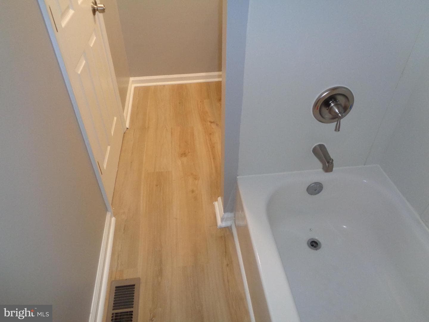 412 N Robinson Street photo 14