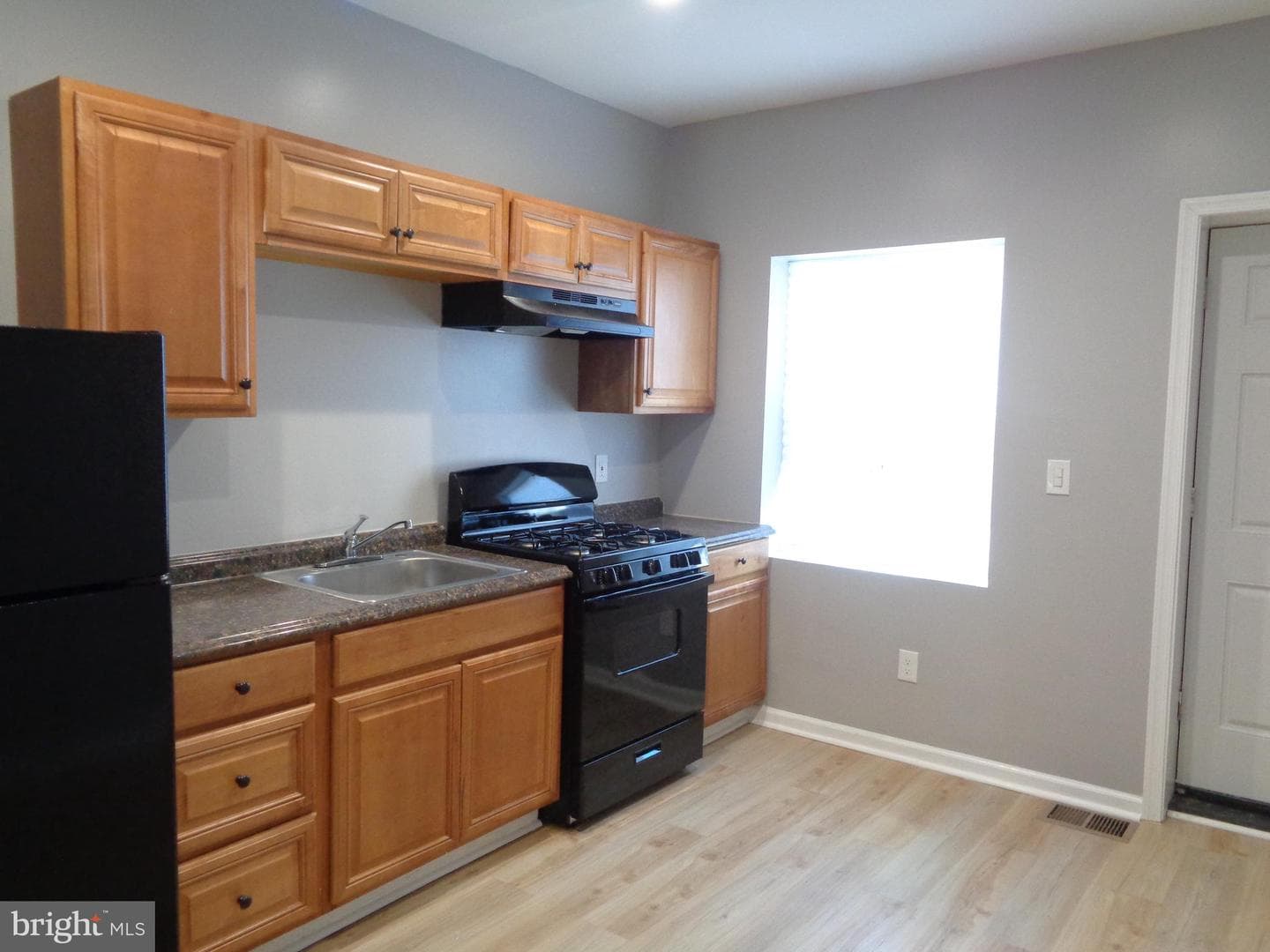 412 N Robinson Street photo 5