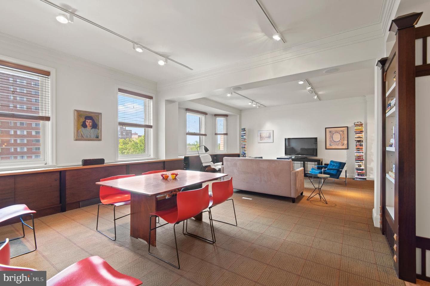 3908 N Charles Street #501 photo 12