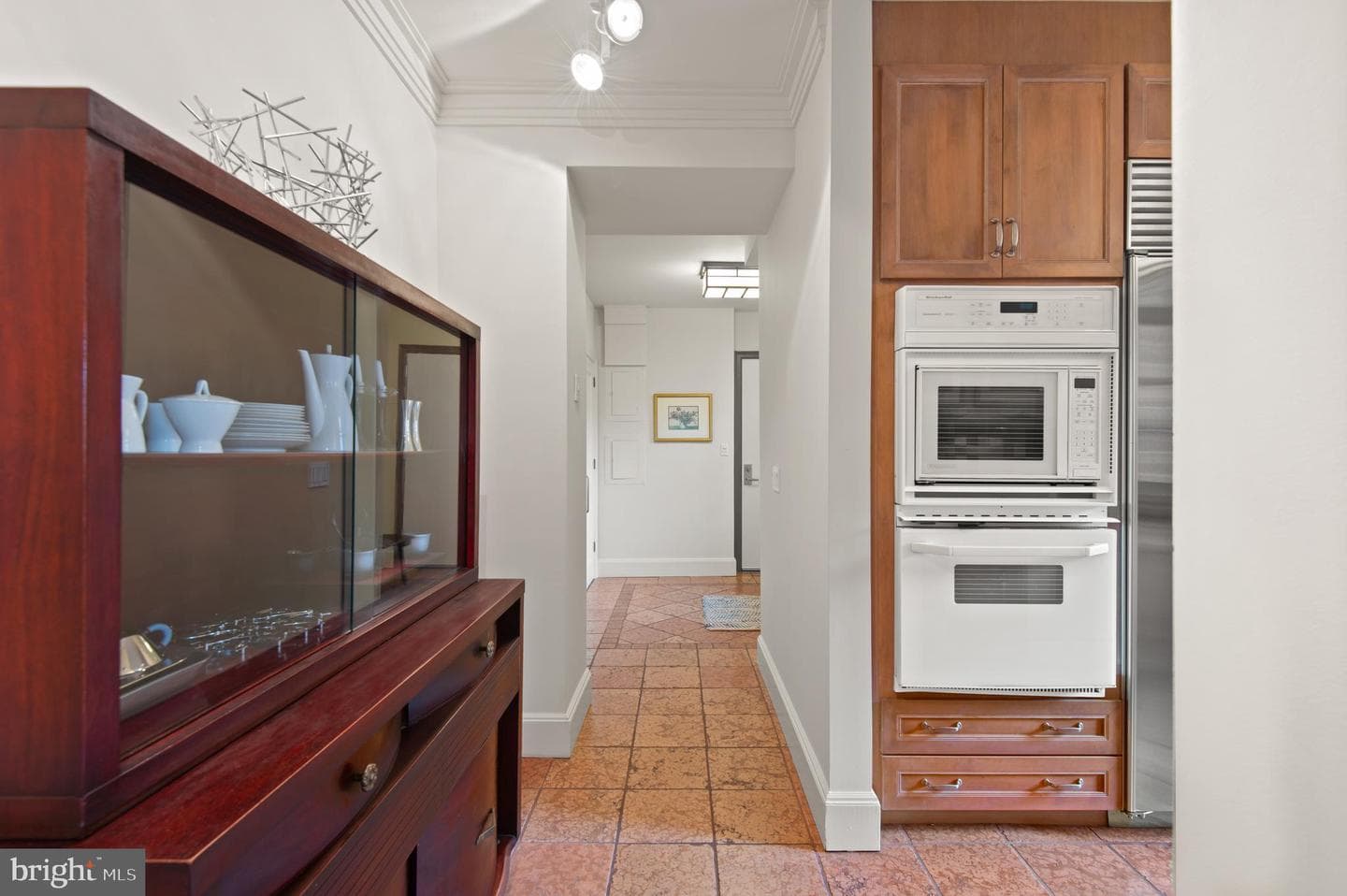3908 N Charles Street #501 photo 23