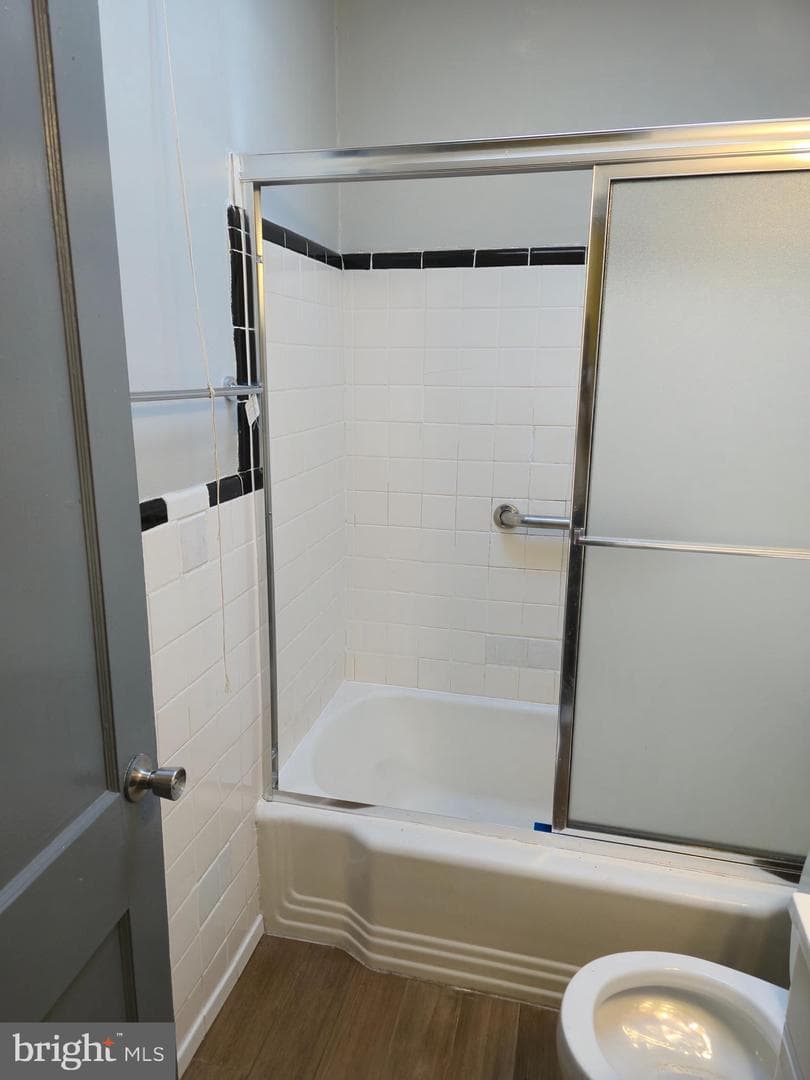 721 Roundview Road photo 4