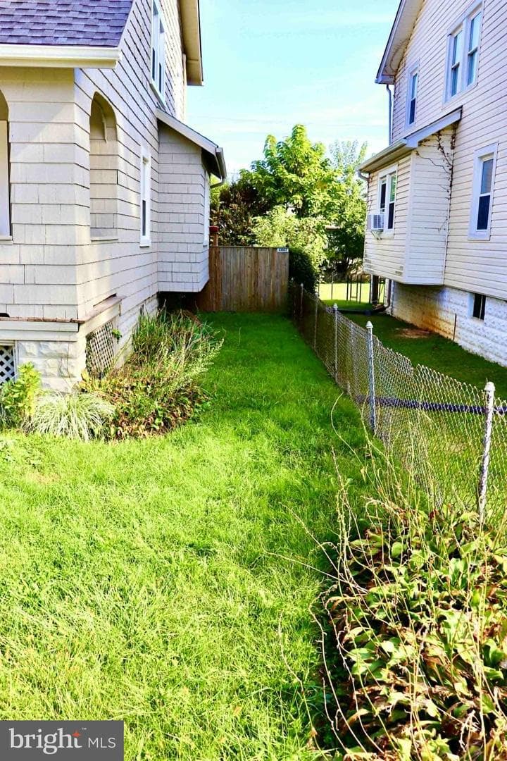 6015 Sefton Avenue photo 15