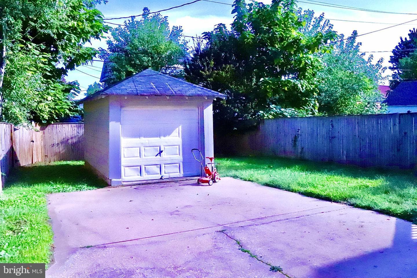 6015 Sefton Avenue photo 9