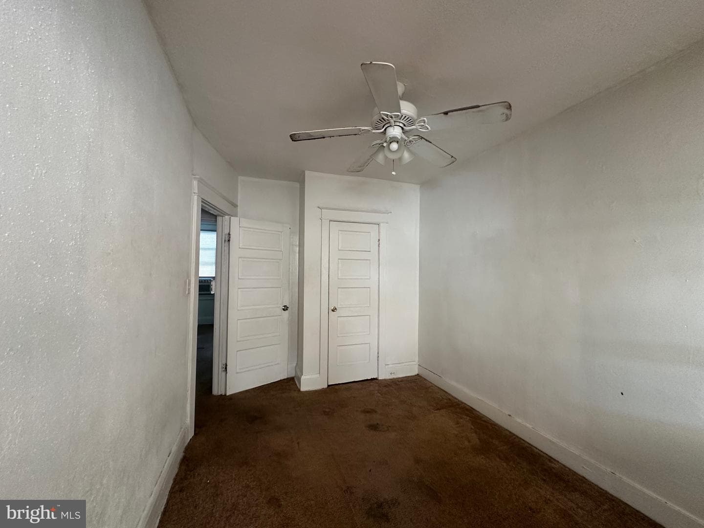 125 N Monastery Avenue photo 14
