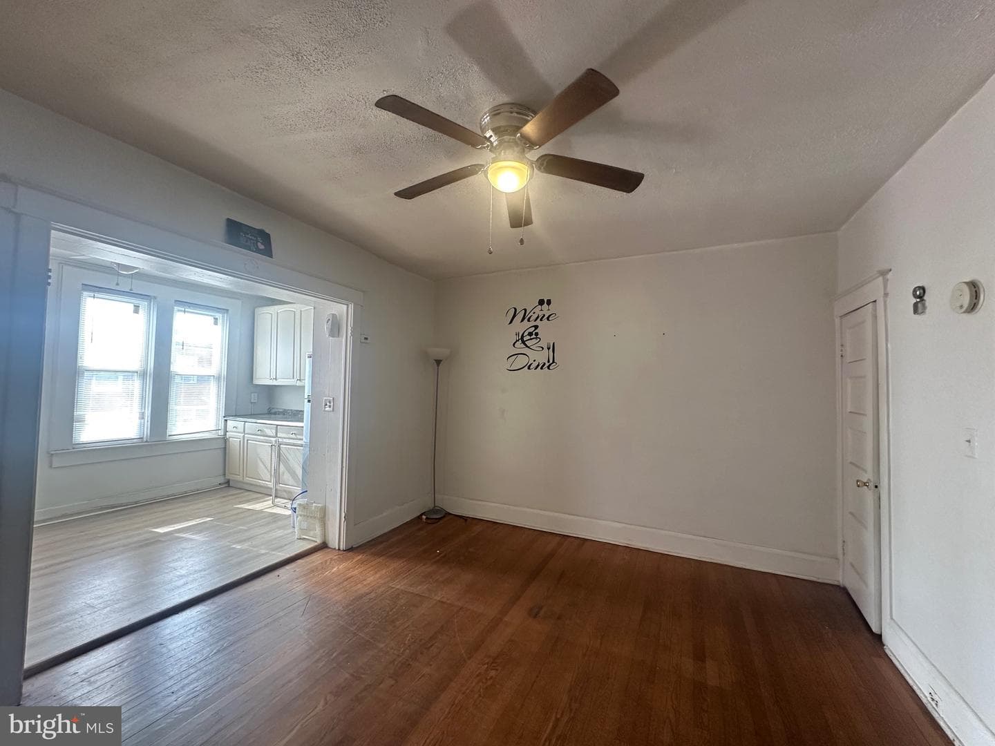 125 N Monastery Avenue photo 9