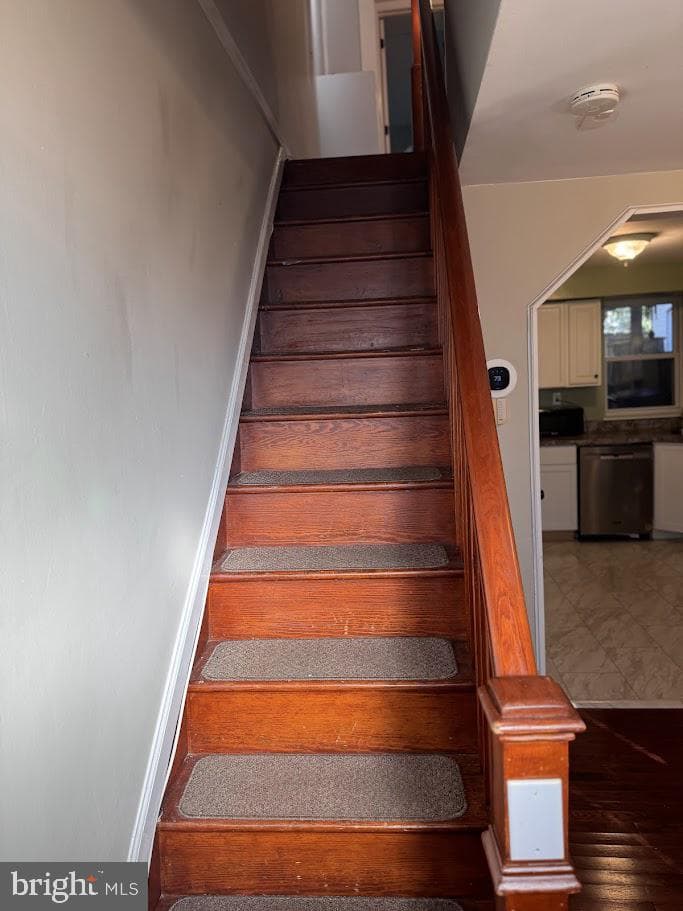 427 S Durham Street photo 10