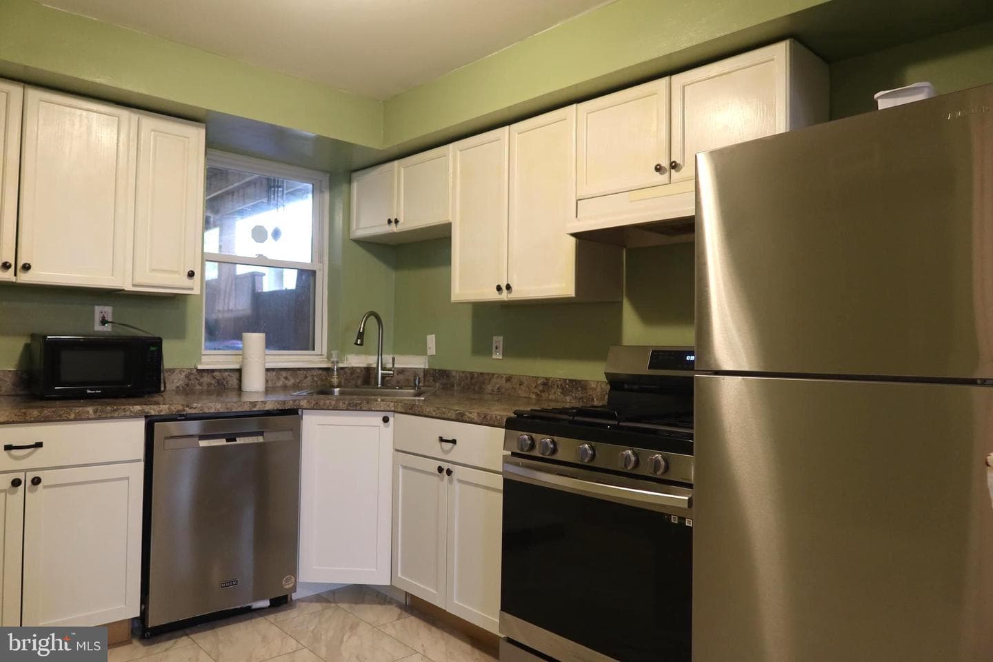 427 S Durham Street photo 6