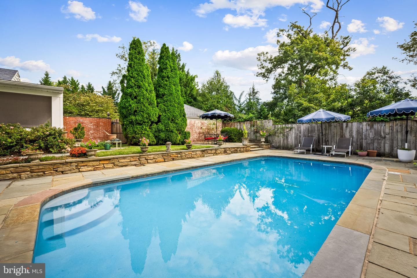 98 Cotswold Road photo 10