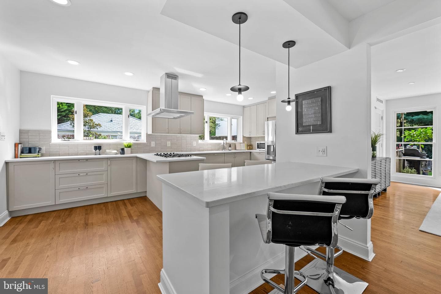 98 Cotswold Road photo 15