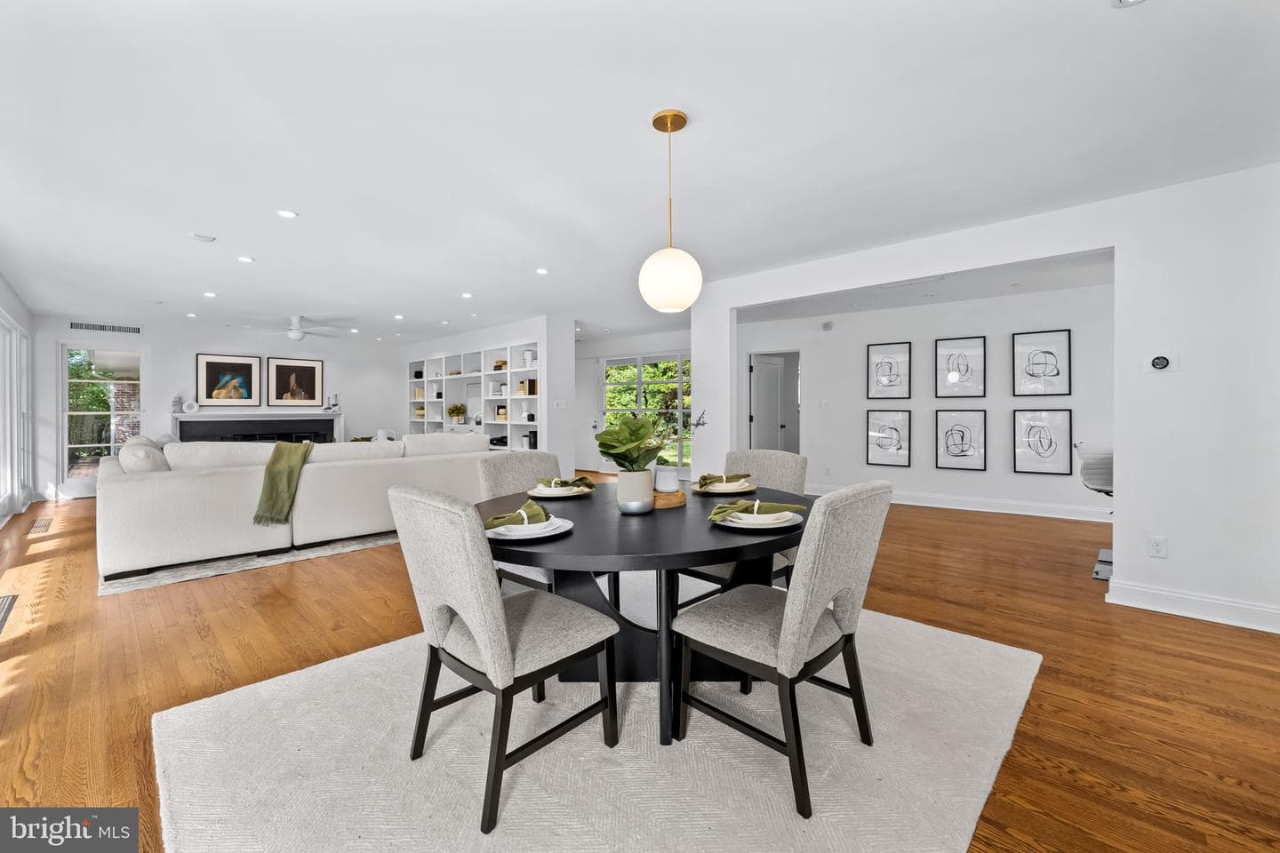 98 Cotswold Road photo 19