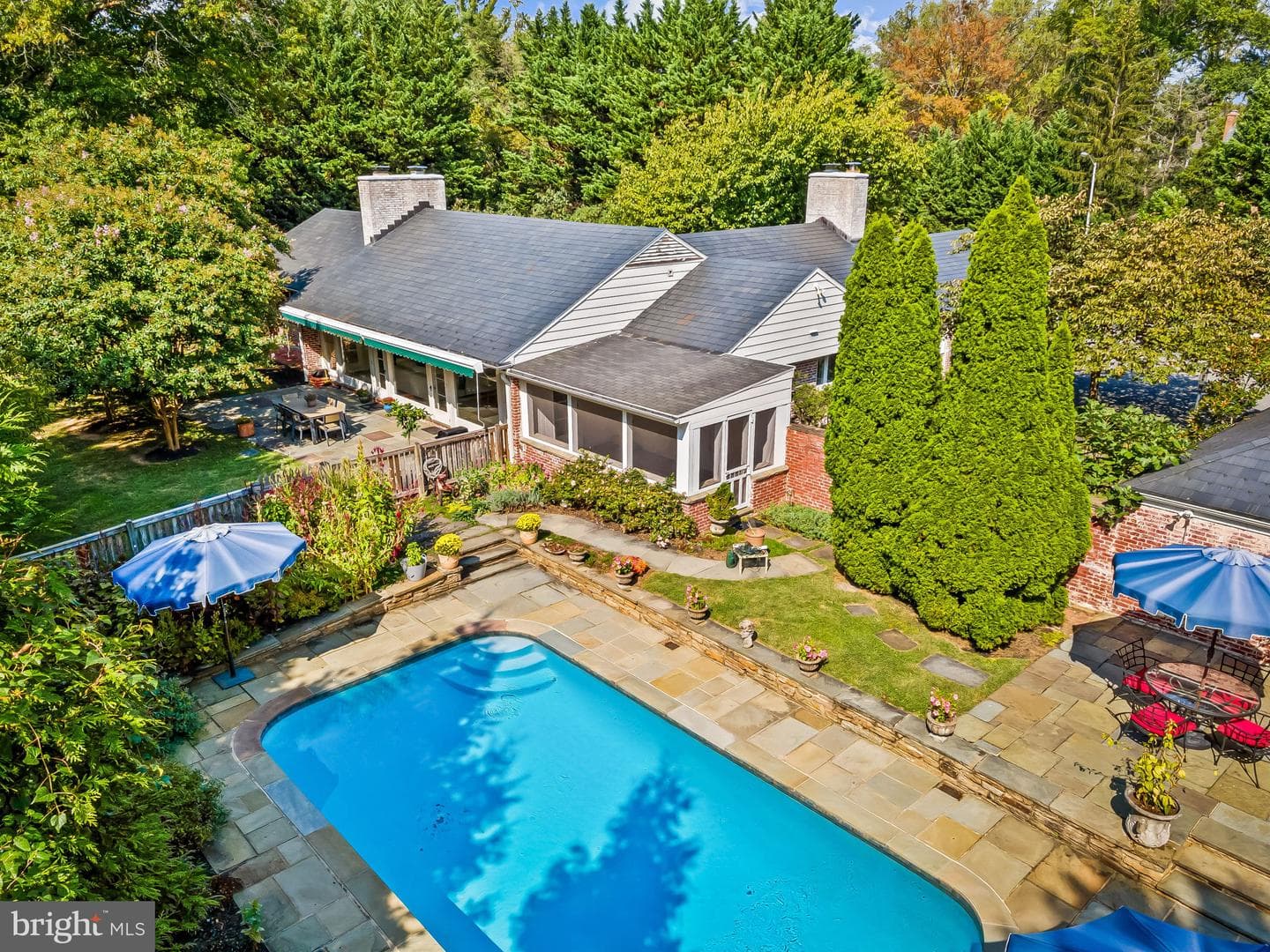 98 Cotswold Road photo 9