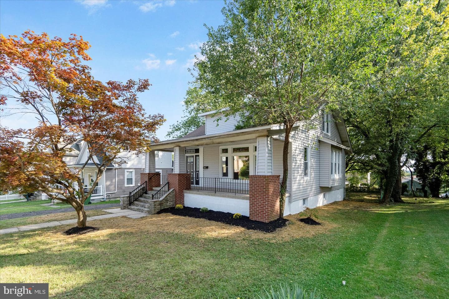3907 Fleetwood Avenue photo 2