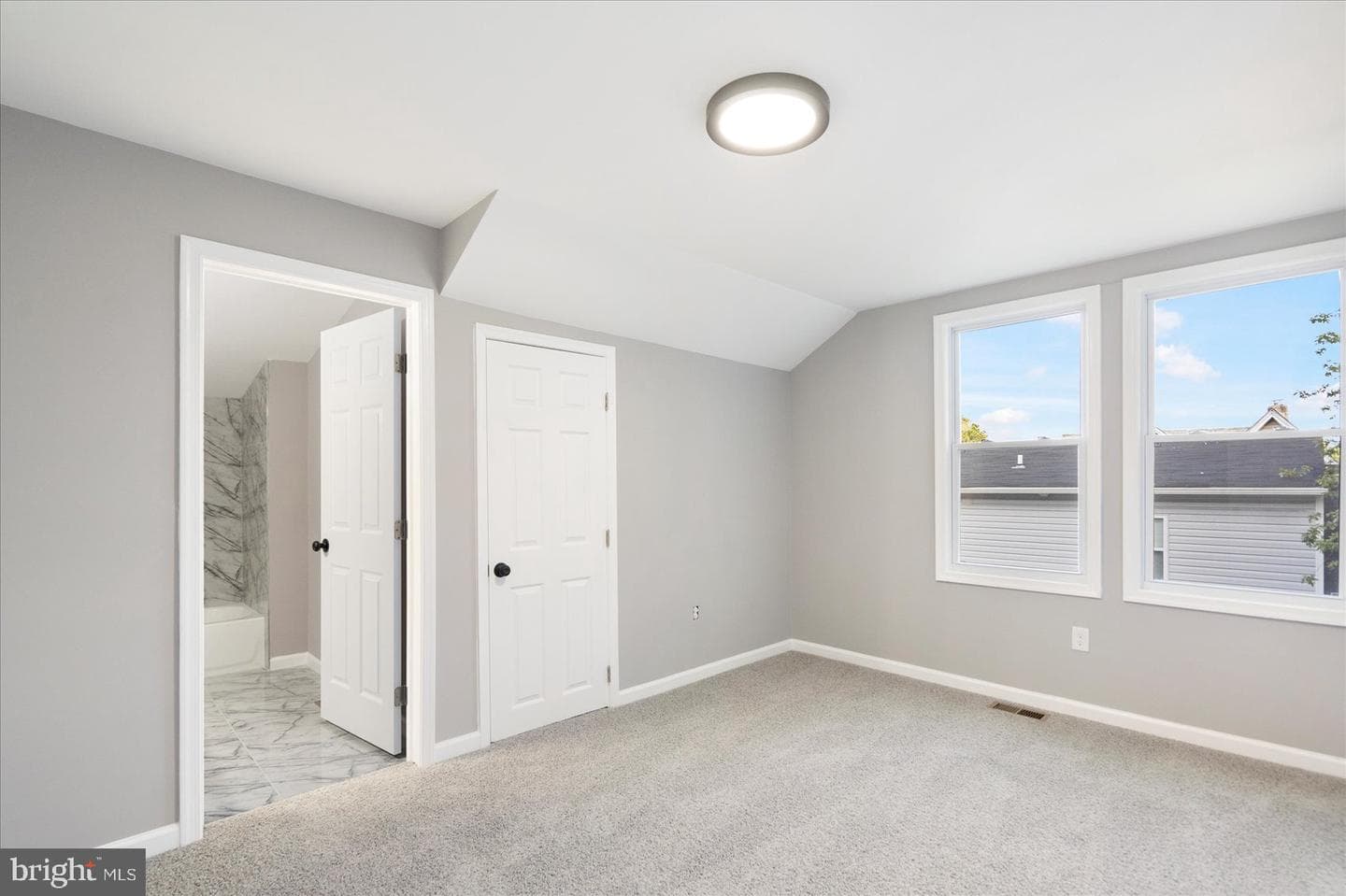 3907 Fleetwood Avenue photo 32