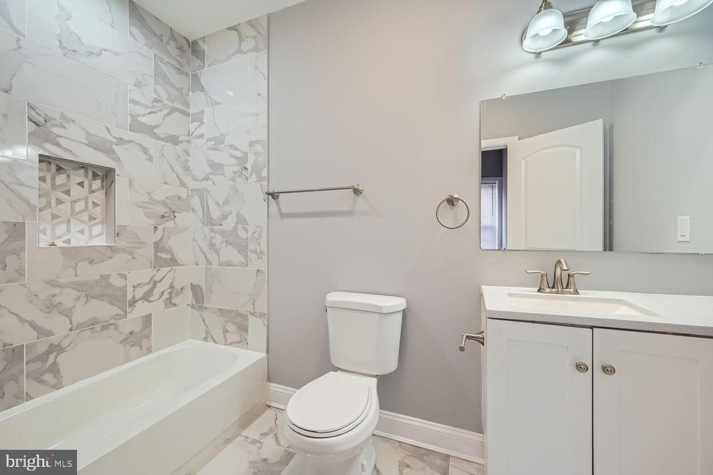 1532 N Patterson Park Avenue photo 19