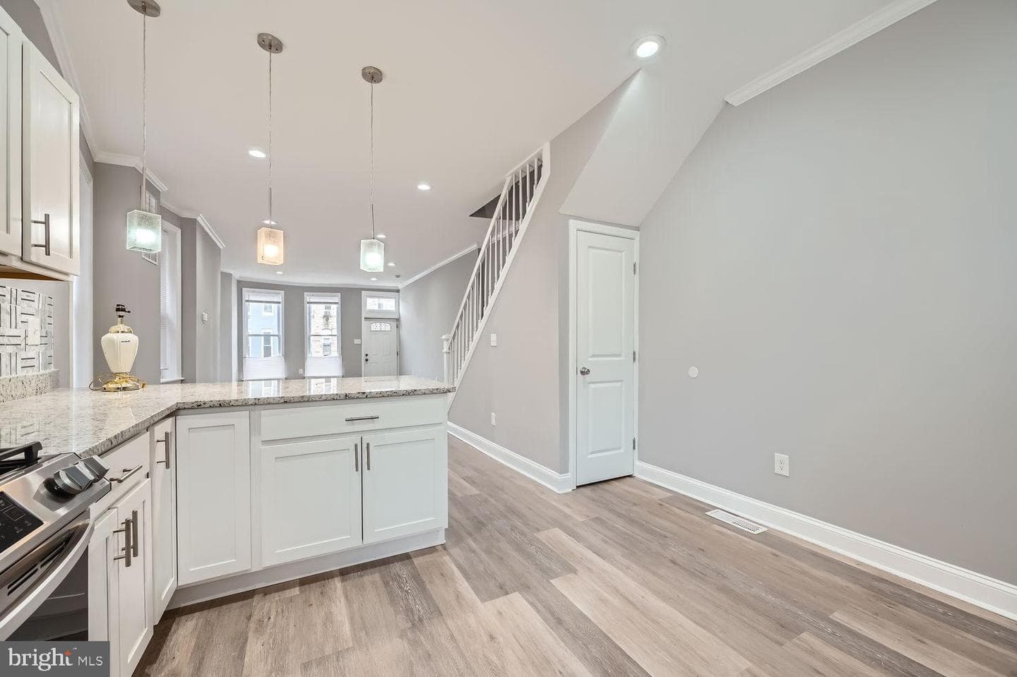 1532 N Patterson Park Avenue photo 9