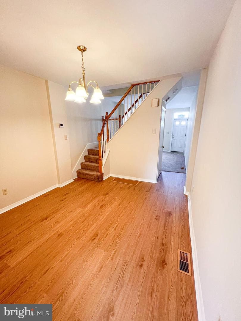 3919 Mount Pleasant Avenue photo 9