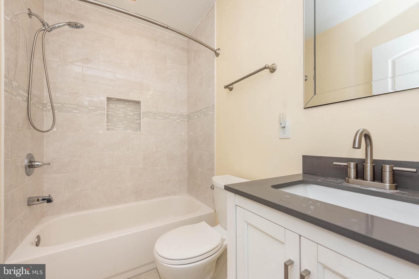 768 W Cross Street photo 14