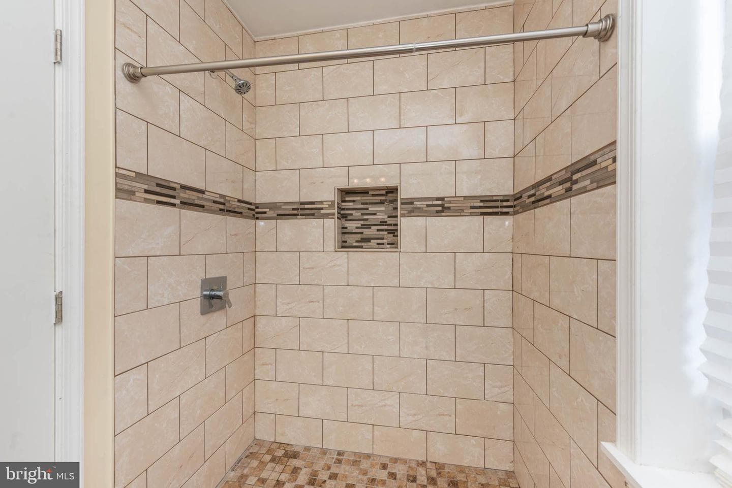 768 W Cross Street photo 19