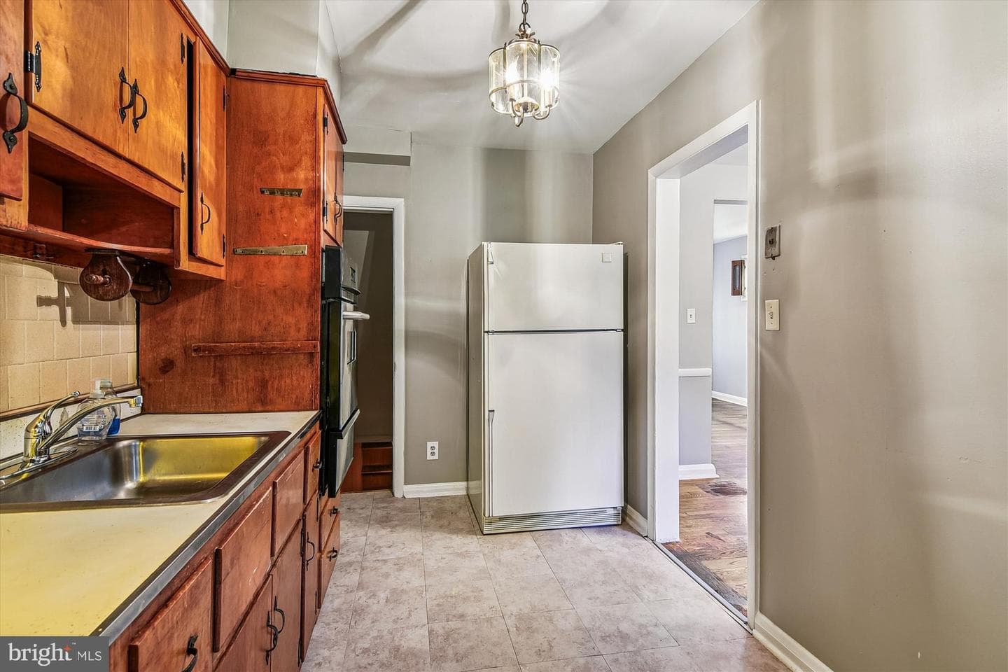 5529 Todd Avenue photo 15