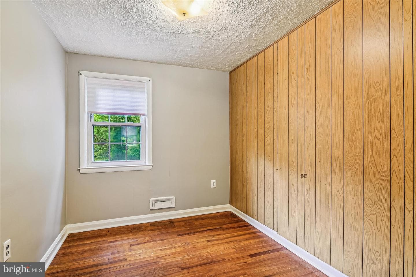 5529 Todd Avenue photo 22