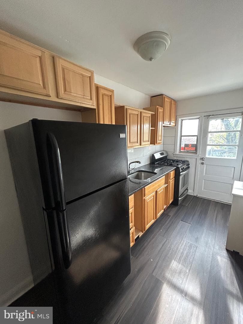 3902 8th Street photo 4