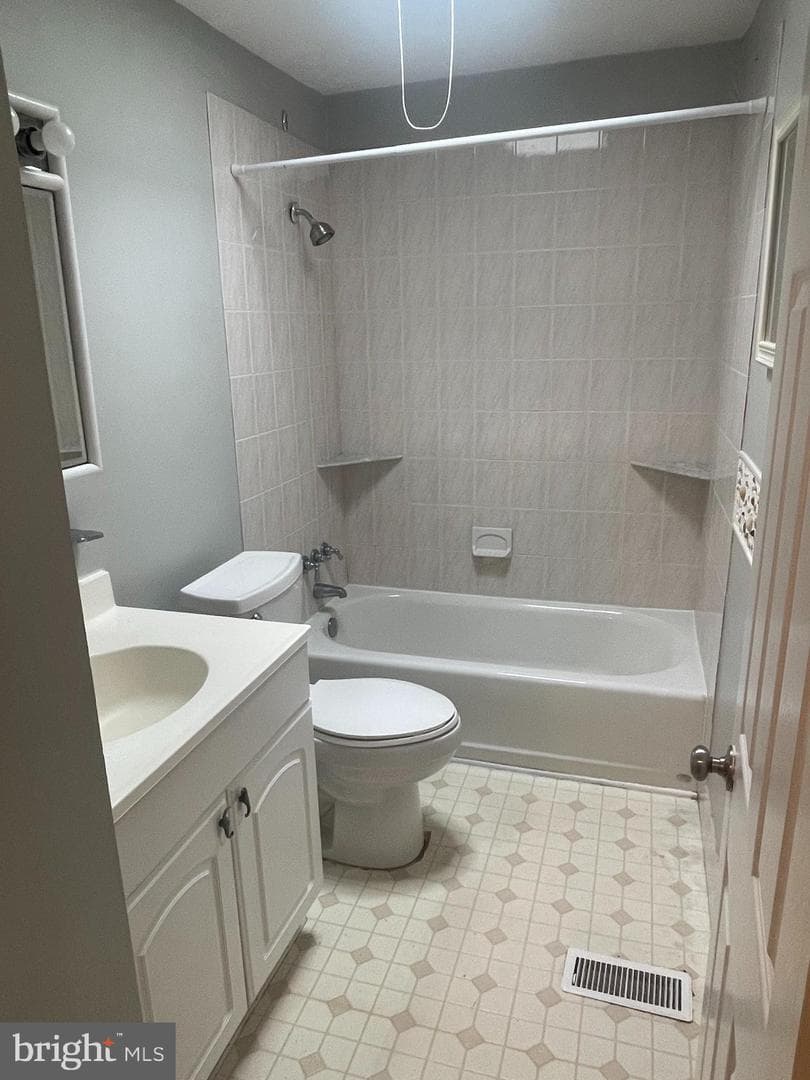 2836 Hinsdale Drive photo 7